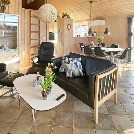 Three-Bedroom Holiday home in Hemmet 36 * Hemmet