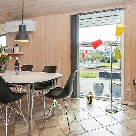 Vakantiehuis Three-Bedroom Holiday home in Hemmet 36 Hemmet