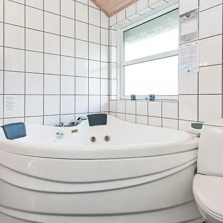 Three-Bedroom Holiday home in Hemmet 36 Vakantiehuis *