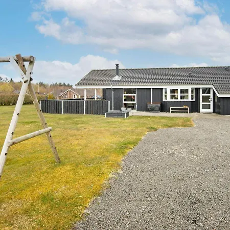 Three-Bedroom Holiday home in Hemmet 36 * Hemmet